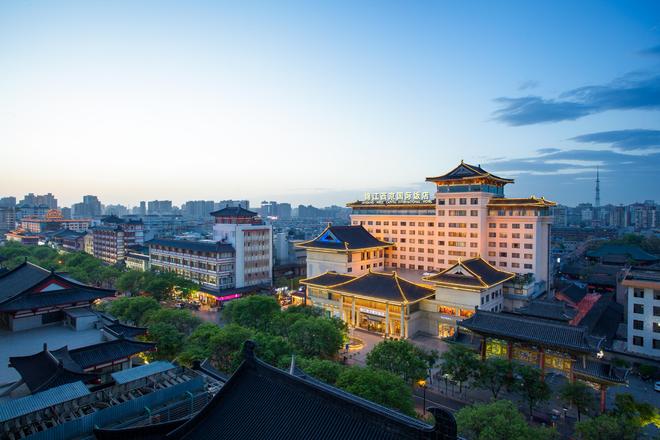 丽笙酒店一起住进自然、遇见城市九游会j9ag这个夏天和锦江(图5)